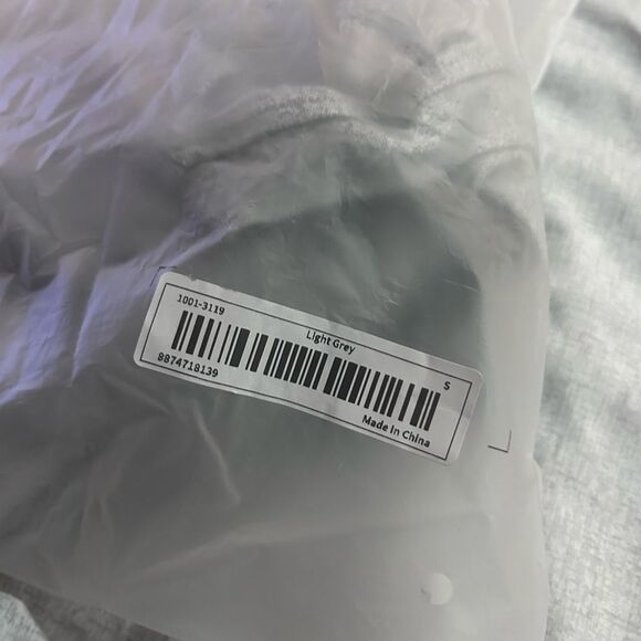 Women’s St. Patrick’s Day Graphic Tank NWT - Picture 4 of 4